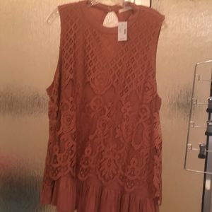 Maurice’s sleeveless tunic